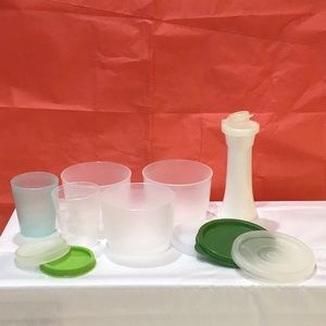 Tupperware lunchbox size & salt